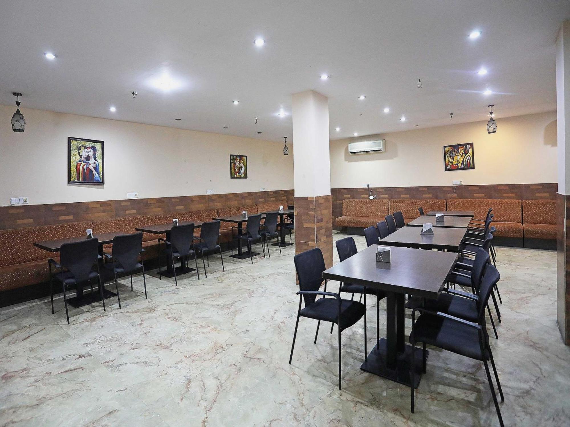 Oyo Hotel Vedas Heritage Delhi  Exterior foto